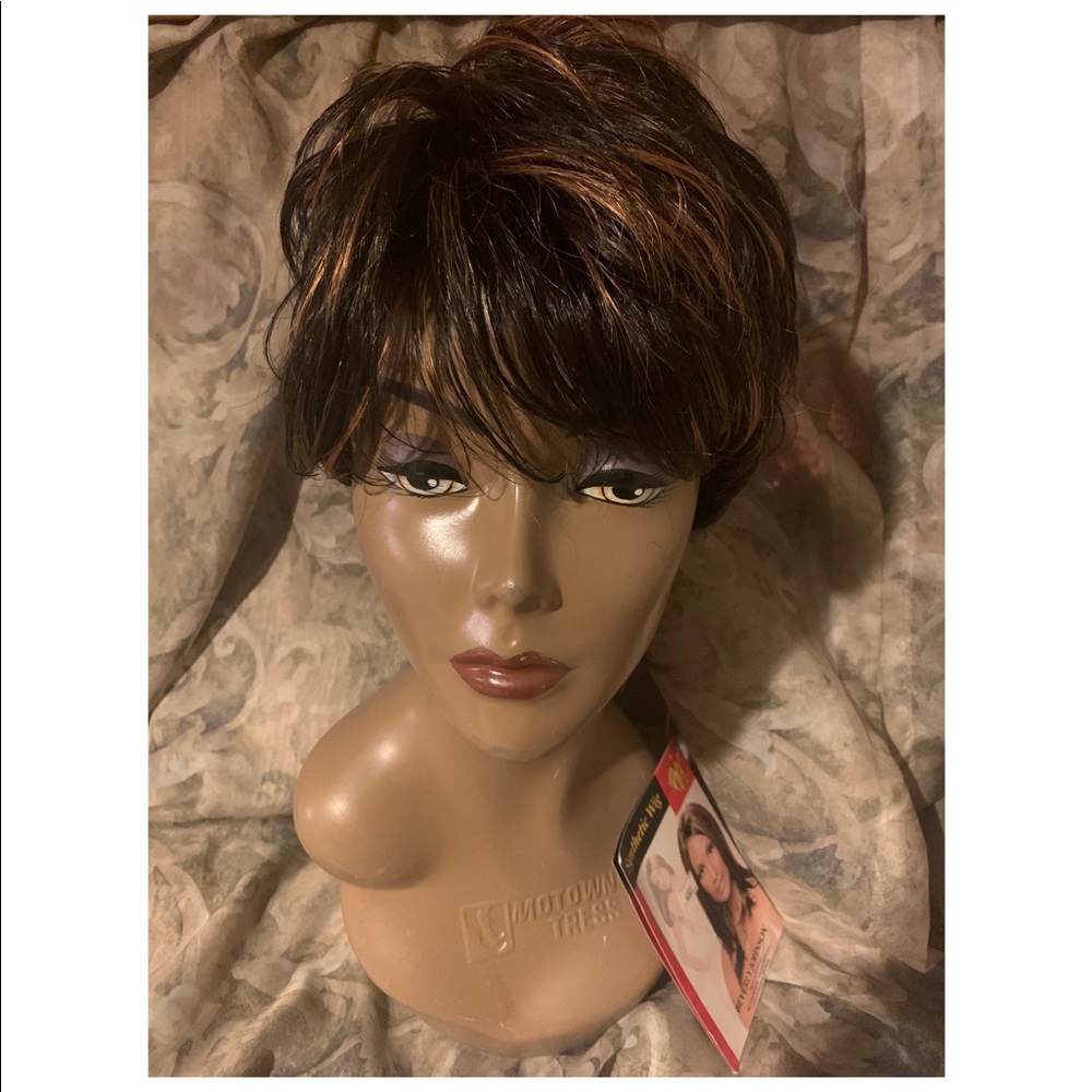 Beverly Johnson “ Meri”